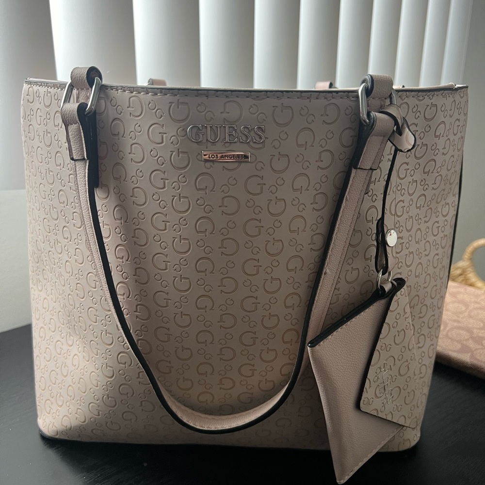 Guess handbag and wallet